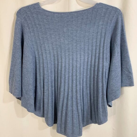 NEW Vila Milano Heather Blue Pleated Top - Picture 5 of 6